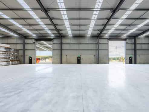 Premium high stud warehouse