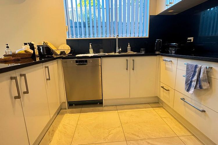 Spacious 4-Bedroom Family Home for Rent in Albany! - Mehr