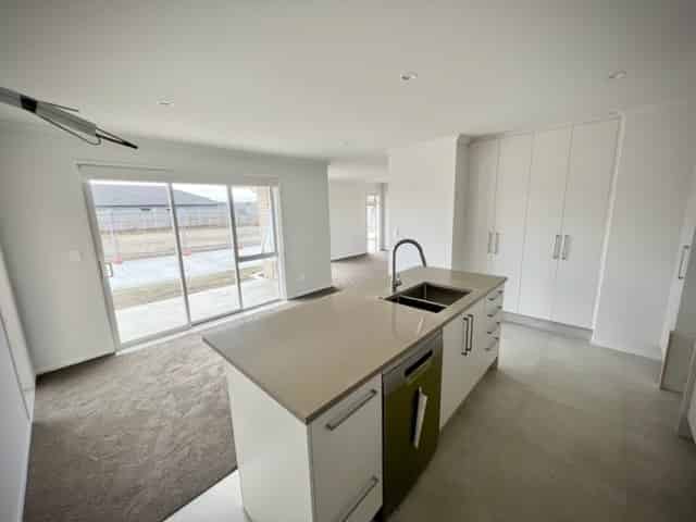 7 Tiaki Way, Cambridge