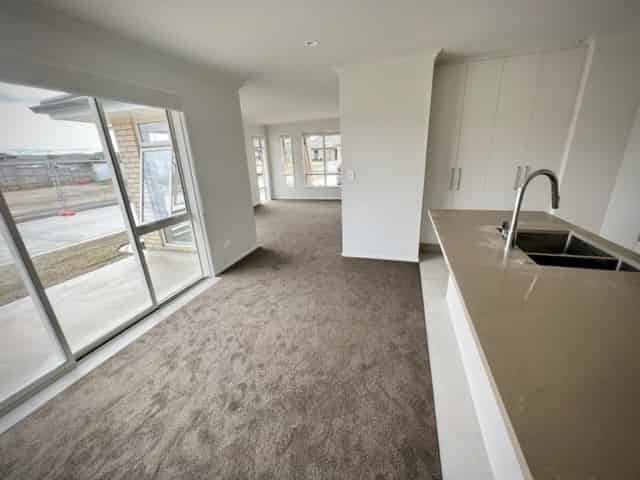7 Tiaki Way, Cambridge