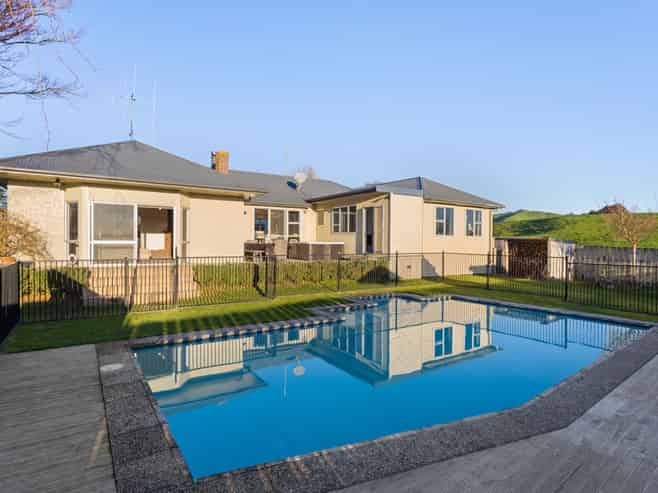 80 Robinson Road, Rotoorangi