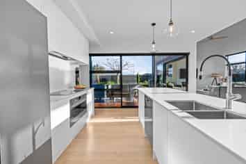 5 Bruce McLaren Way, Rolleston