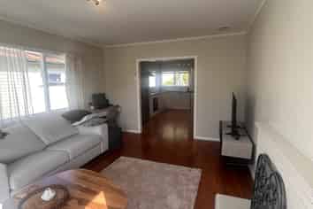 9 Vandeleur Avenue, Birkdale