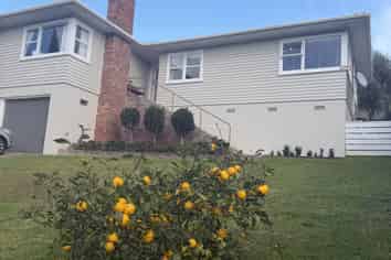 9 Vandeleur Avenue, Birkdale