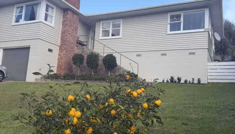 9 Vandeleur Avenue, Birkdale