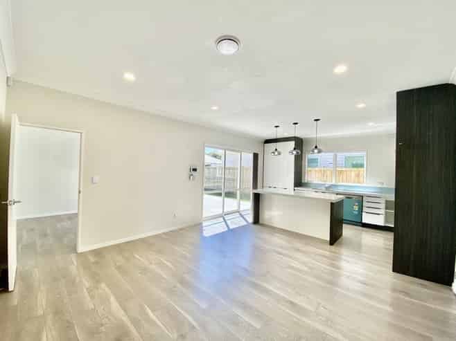 70 Donegal Park Drive, Flat Bush