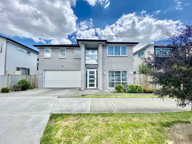 70 Donegal Park Drive, Flat Bush