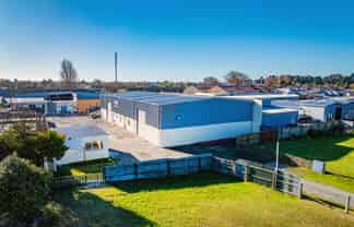 Renovated Warehouse - Move in Now 