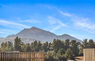 8 Bonspiel Road, Wanaka