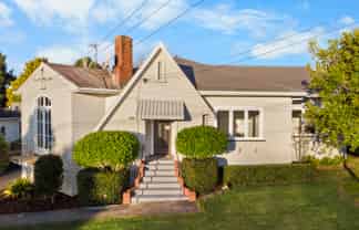 12 Hillcrest Road, Hillcrest