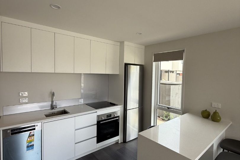 Welcome to Mangere's BRAND-NEW hottest and latest development - Widok 3