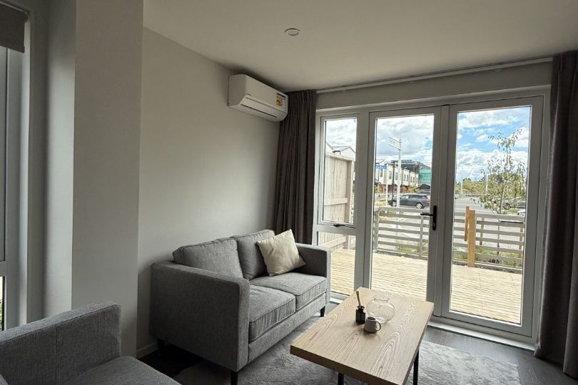 Welcome to Mangere's BRAND-NEW hottest and latest development - Widok 5