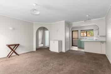 6/221 Maunu Road, Horahora