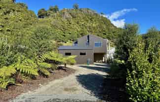4 Horncastle Crescent, Little Wanganui