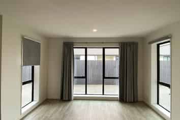 33 Blunden Rd, Lincoln