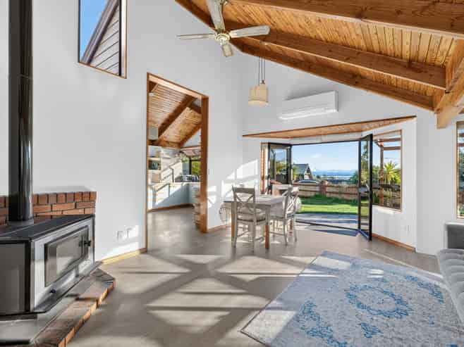 102 Brooklands Road, Atawhai