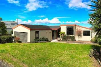 131 West Harbour Drive, West Harbour