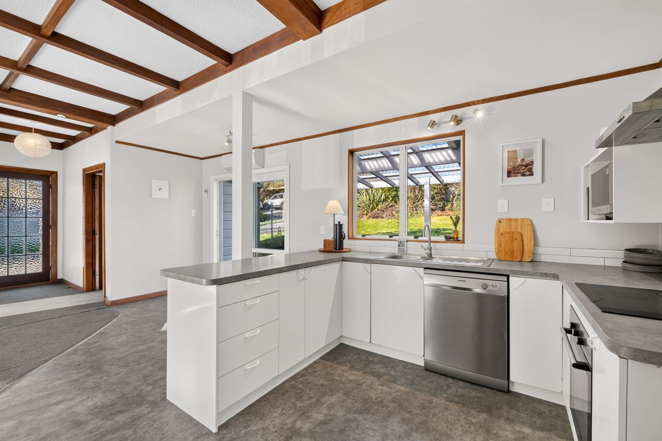 Modernised Bungalow - Time to Go! - Görünüm 6