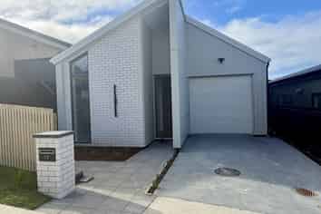 17 Mahinga Kai Road, Orewa