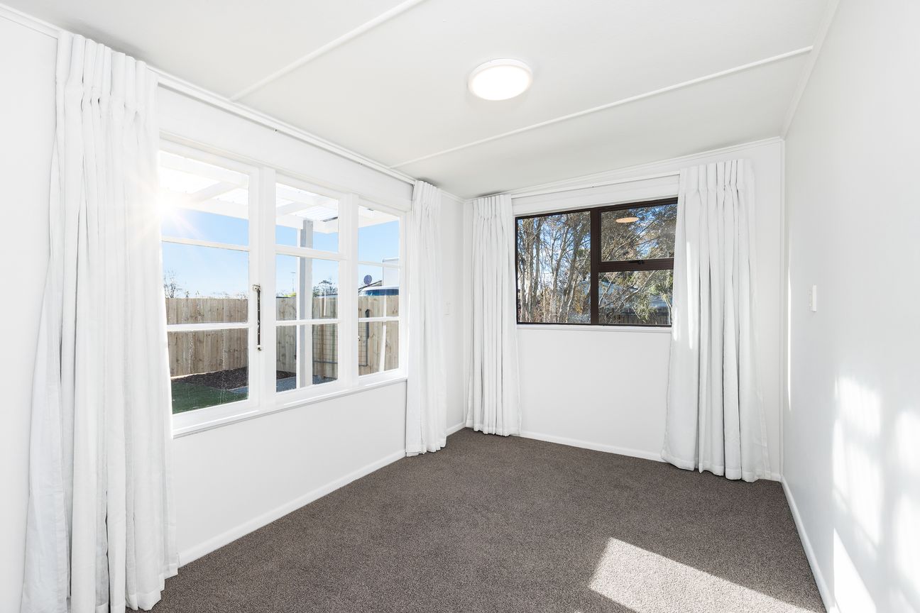 Two Homes - Step Straight Into Jubilee Park - Więcej