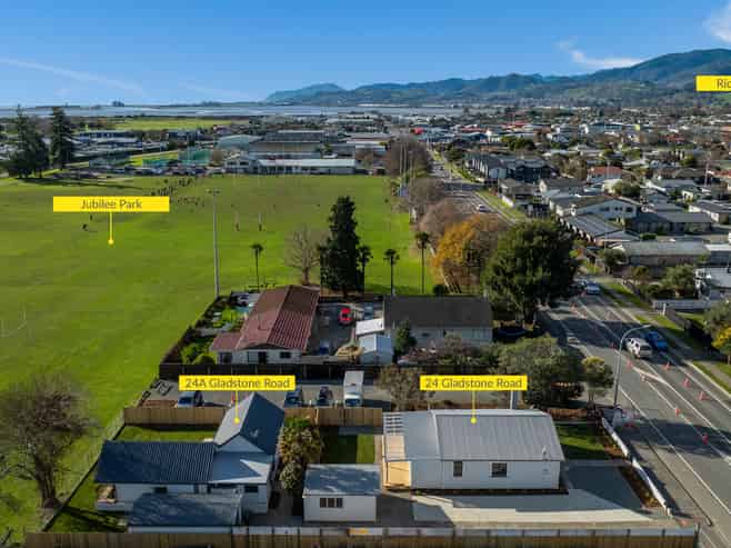 24 & 24A Gladstone Road, Richmond