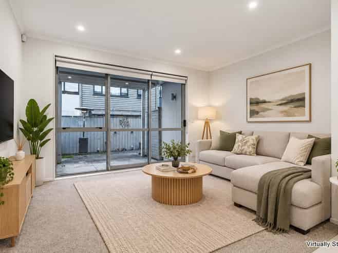 35 Pencaitland Drive, Flat Bush