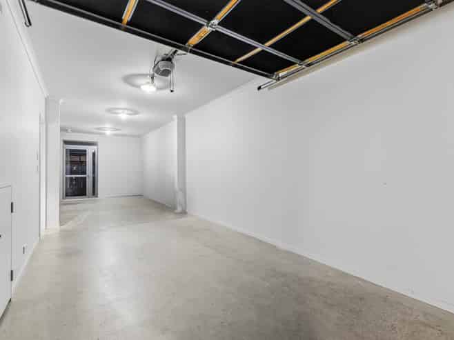 35 Pencaitland Drive, Flat Bush
