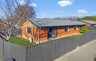 3 Logie Place, Bromley