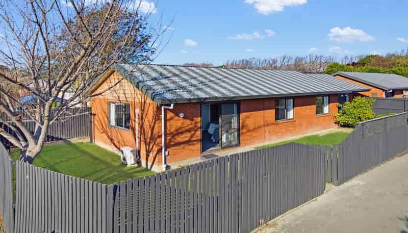 3 Logie Place, Bromley
