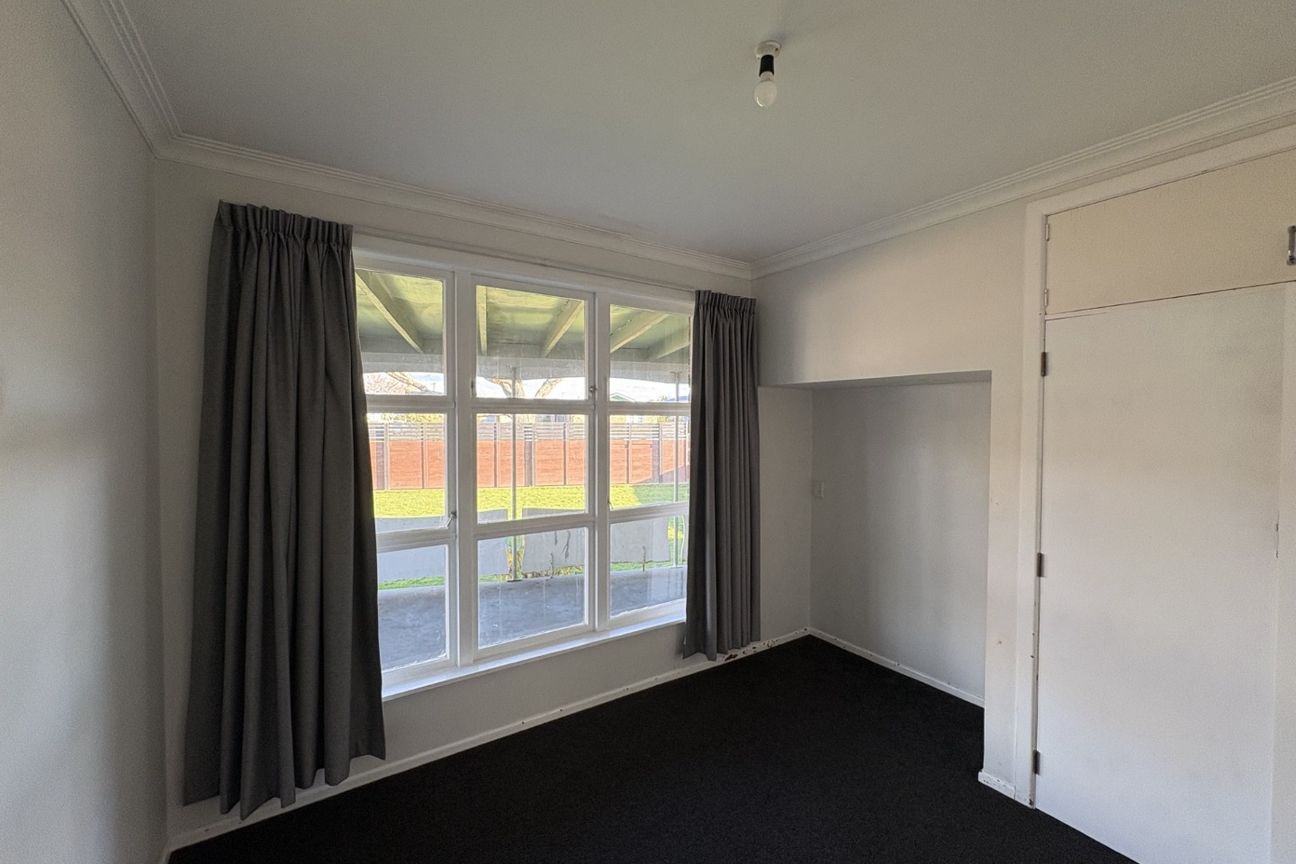 LEVIN - THREE BEDROOMS. – další
