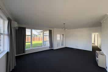 587  Queen Street , Levin
