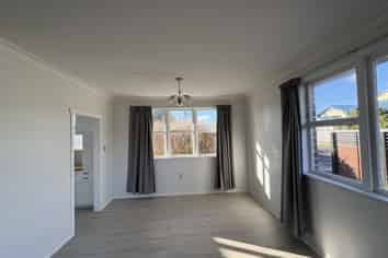 587  Queen Street , Levin
