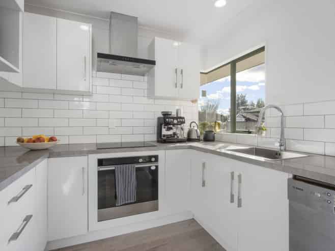 3A Atlanta Court, Katikati
