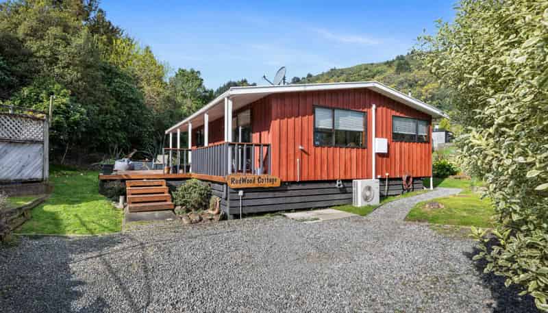 A/15 Hampden, Picton