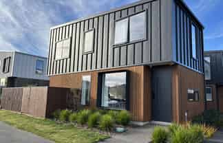 1/74 Caledonian Road, Saint Albans