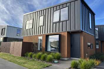1/74 Caledonian Road, Saint Albans