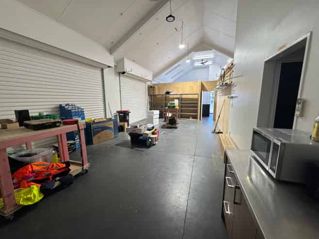 Light Industrial with Frontage