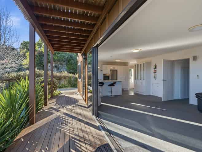 4 Bay Vista Drive, Pohara