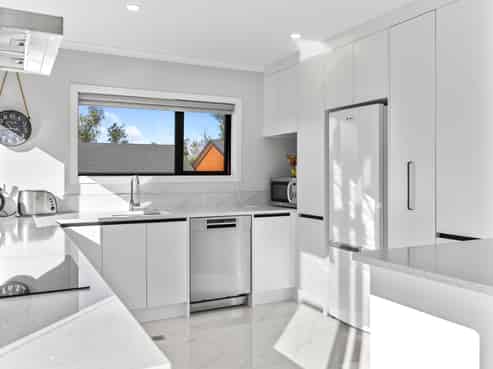 11 Winnie Close, Acacia Bay