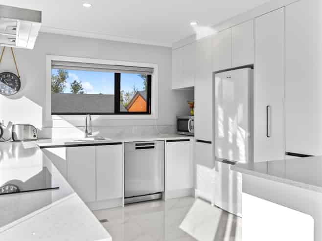 11 Winnie Close, Acacia Bay