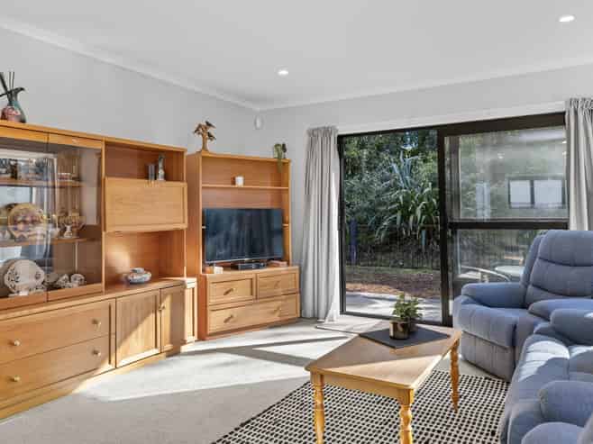 11 Winnie Close, Acacia Bay