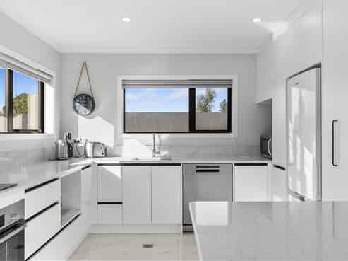 11 Winnie Close, Acacia Bay