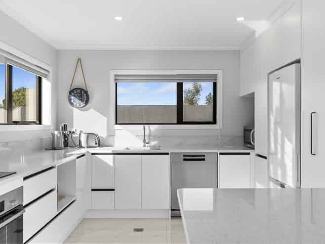 11 Winnie Close, Acacia Bay