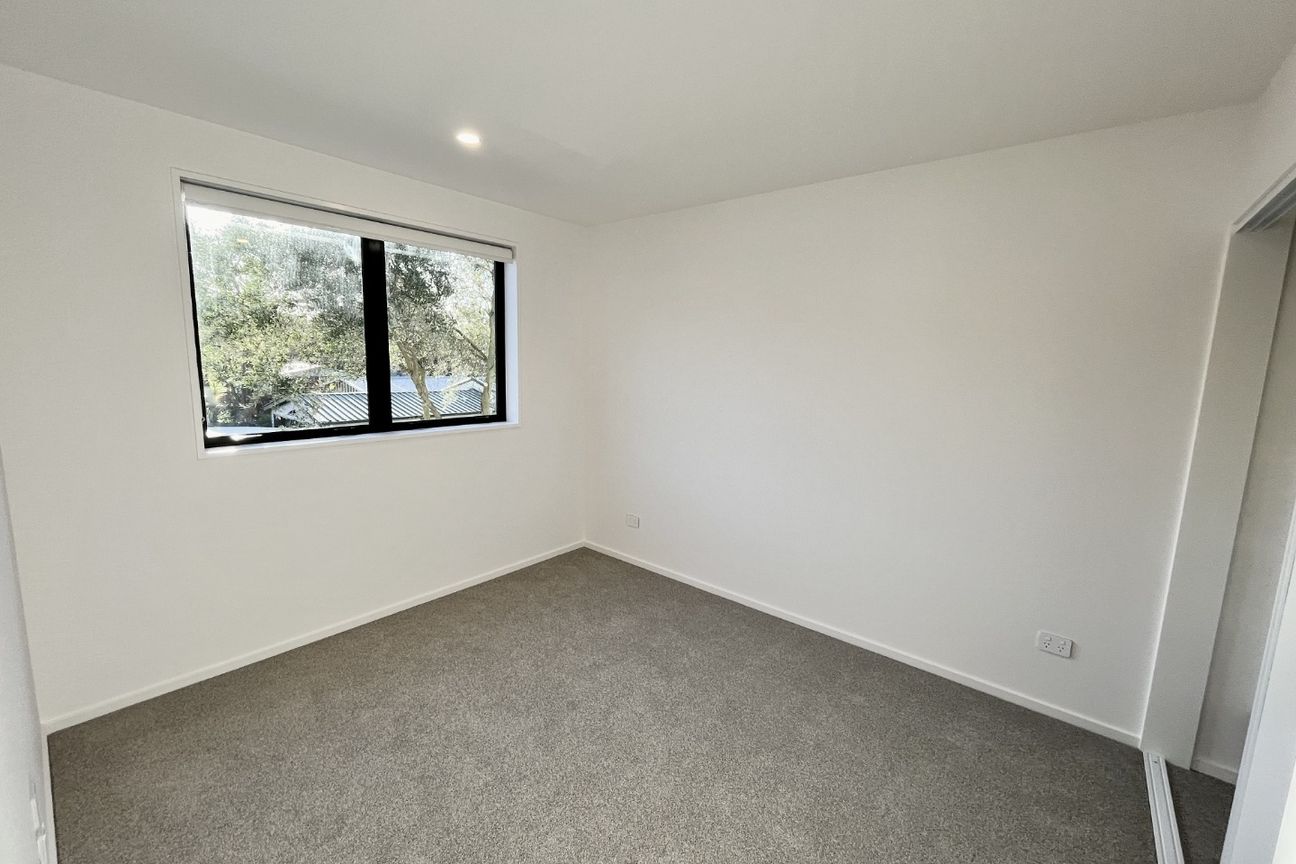 Near-new 2 Bedroom Townhouse - Aanzicht 6