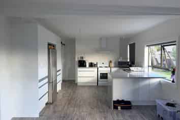 361 Great South Road, Opaheke