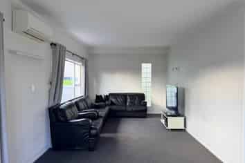 361 Great South Road, Opaheke