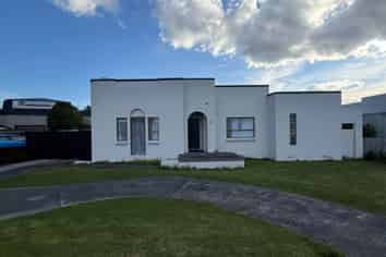 361 Great South Road, Opaheke