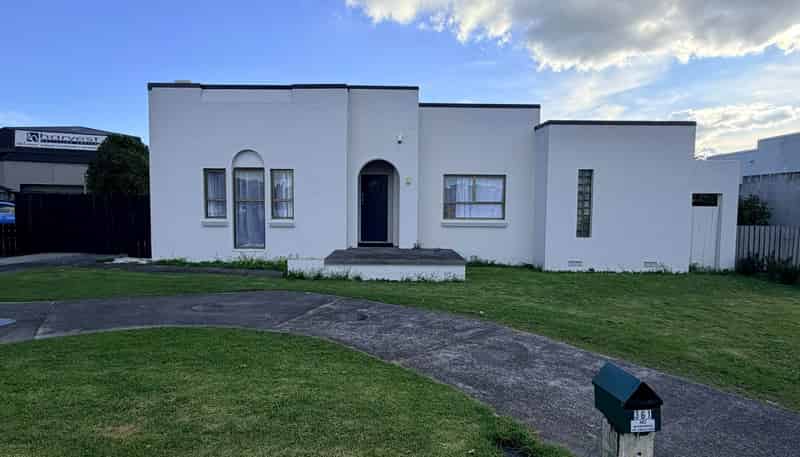 361 Great South Road, Opaheke