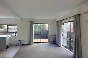 361 Great South Road, Opaheke