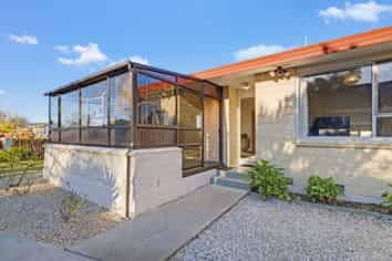 30 Saint Heliers Crescent, Aranui